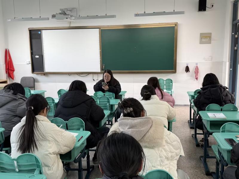 一年级期初备课组会议.jpg